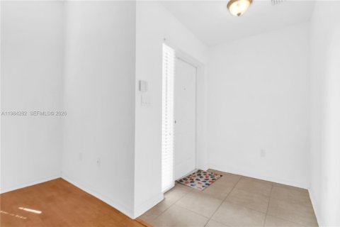 Купить кондоминиум в Катлер-Бей, Флорида 2 спальни, 105.82м2, № 2049553 - фото 25