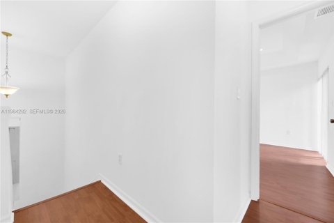 Купить кондоминиум в Катлер-Бей, Флорида 2 спальни, 105.82м2, № 2049553 - фото 24