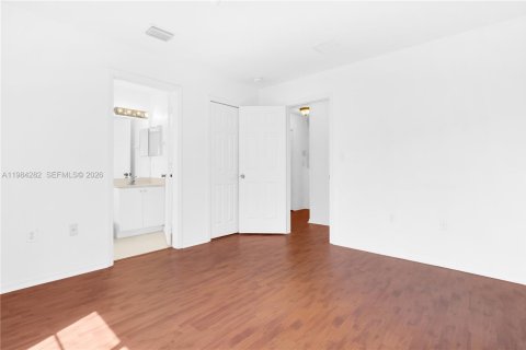 Купить кондоминиум в Катлер-Бей, Флорида 2 спальни, 105.82м2, № 2049553 - фото 23