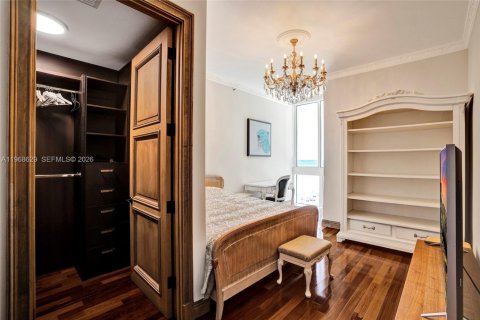 Condominio en alquiler en Sunny Isles Beach, Florida, 3 dormitorios, 257.15 m2 № 2031696 - foto 17