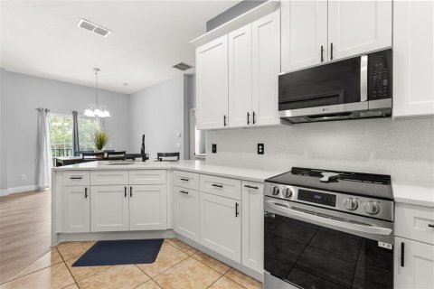 Copropriété à vendre à Kissimmee, Floride: 2 chambres, 117.06 m2 № 2231205 - photo 6