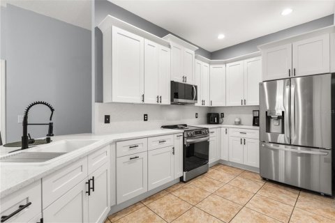 Copropriété à vendre à Kissimmee, Floride: 2 chambres, 117.06 m2 № 2231205 - photo 4