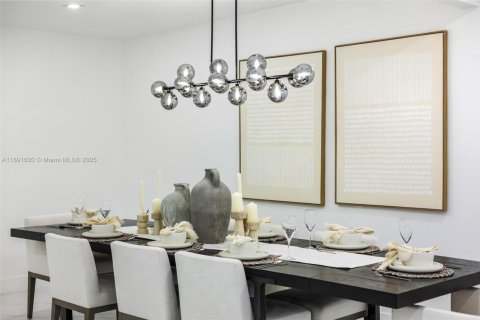 Villa ou maison à louer à Miami, Floride: 5 chambres, 417.69 m2 № 2169757 - photo 27