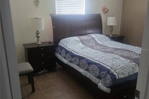 Villa ou maison à vendre à Deltona, Floride: 2 chambres, 81.75 m2 № 1916968 - photo 2
