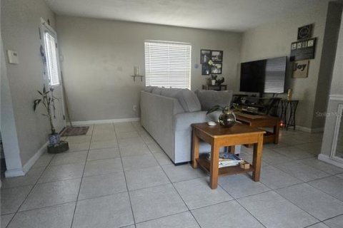 Villa ou maison à vendre à Deltona, Floride: 2 chambres, 81.75 m2 № 1916968 - photo 12