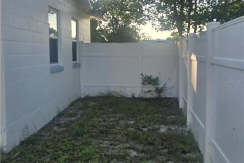 Villa ou maison à vendre à Deltona, Floride: 2 chambres, 81.75 m2 № 1916968 - photo 15