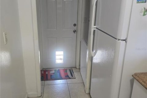 Villa ou maison à vendre à Deltona, Floride: 2 chambres, 81.75 m2 № 1916968 - photo 7