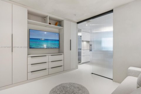 Купить кондоминиум в Бей-Харбор-Айлендс, Флорида 1 спальня, 95.78м2, № 2043853 - фото 22