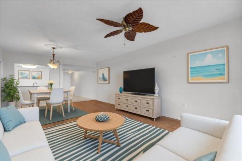 Condo in Palmetto, Florida, 2 bedrooms № 2157604 - photo 6