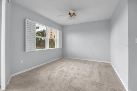 Condo in Palmetto, Florida, 2 bedrooms № 2157604 - photo 7
