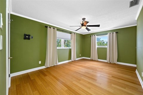 Casa en venta en Saint Petersburg, Florida, 3 dormitorios, 149.85 m2 № 1758454 - foto 28