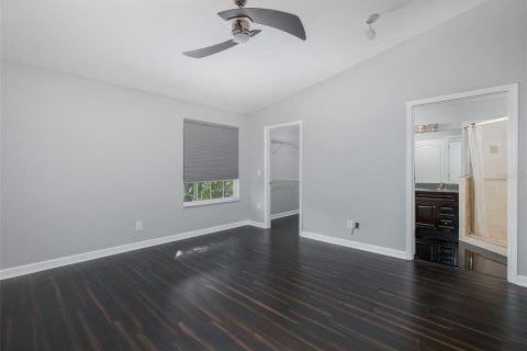 Townhouse in Clearwater, Florida 3 bedrooms, 176.51 sq.m. № 2196810 - photo 22