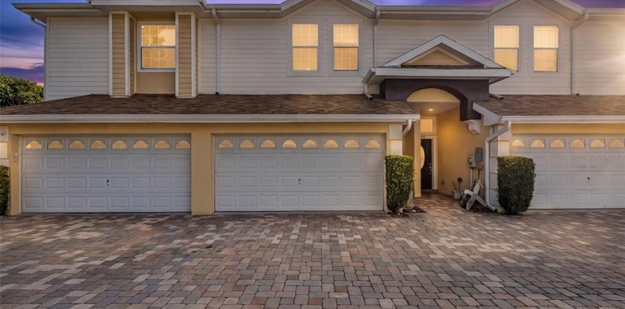 Townhouse in Clearwater, Florida 3 bedrooms, 176.51 sq.m. № 2196810