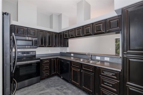 Townhouse in Clearwater, Florida 3 bedrooms, 176.51 sq.m. № 2196810 - photo 11
