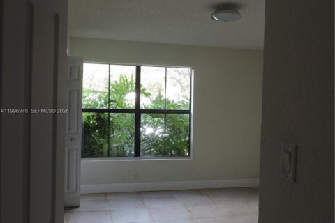 Apartamento en alquiler en Miami, Florida, 2 dormitorios, 87.98 m2 № 2058212 - foto 10
