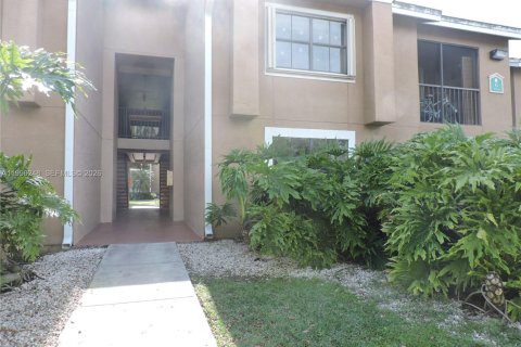 Apartamento en alquiler en Miami, Florida, 2 dormitorios, 87.98 m2 № 2058212 - foto 15