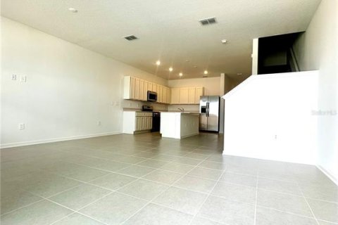 Adosado en alquiler en Dundee, Florida, 3 dormitorios, 166.02 m2 № 1909332 - foto 9