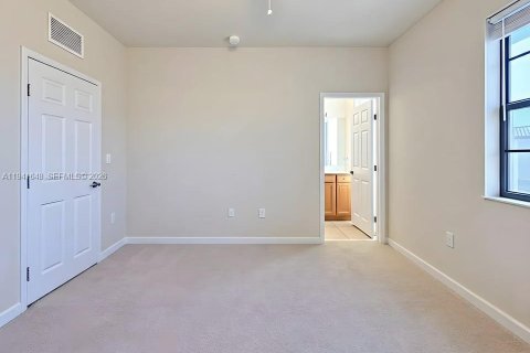 Copropriété à louer à Hialeah, Floride: 2 chambres, 132.11 m2 № 1998916 - photo 17