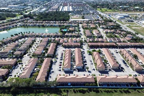 Copropriété à louer à Hialeah, Floride: 2 chambres, 132.11 m2 № 1998916 - photo 26