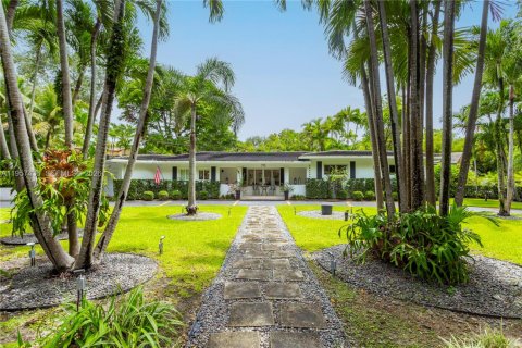 Casa en Coral Gables, Florida 3 dormitorios, 203.83 m2 № 2011575