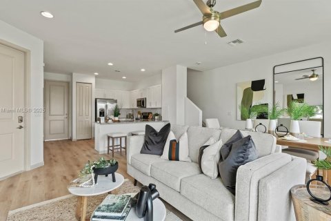 Townhouse in Port St. Lucie, Florida 3 bedrooms, 157 sq.m. № 1482040 - photo 5