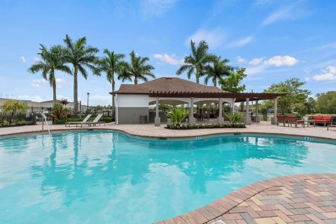 Townhouse in Port St. Lucie, Florida 3 bedrooms, 157 sq.m. № 1482040 - photo 30