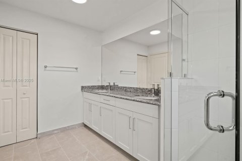 Townhouse in Port St. Lucie, Florida 3 bedrooms, 157 sq.m. № 1482040 - photo 25