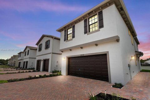 Townhouse in Port St. Lucie, Florida 3 bedrooms, 157 sq.m. № 1482040