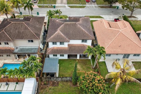 Propiedad comercial en alquiler en Miami, Florida, 1 dormitorio, 21.37 m2 № 2049605 - foto 5