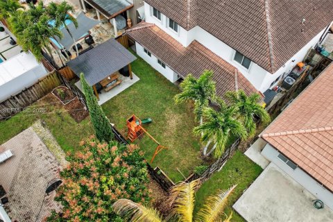 Propiedad comercial en alquiler en Miami, Florida, 1 dormitorio, 21.37 m2 № 2049605 - foto 12