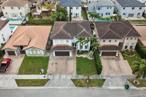 Propiedad comercial en alquiler en Miami, Florida, 1 dormitorio, 21.37 m2 № 2049605 - foto 4