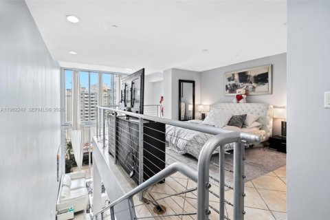 Copropriété à vendre à Miami, Floride: 1 chambre, 92.9 m2 № 2079040 - photo 20