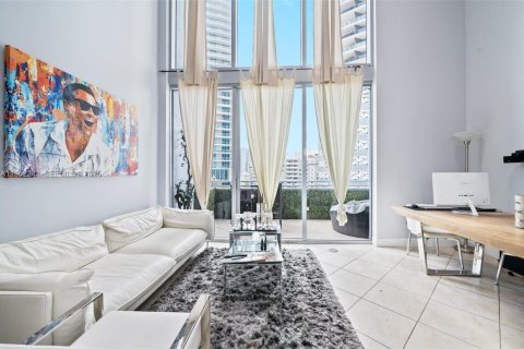 Copropriété à vendre à Miami, Floride: 1 chambre, 92.9 m2 № 2079040 - photo 9