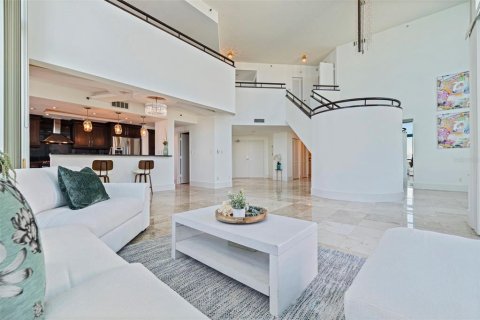 Condominio en venta en Clearwater, Florida, 3 dormitorios, 315.87 m2 № 2350246 - foto 12