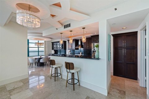 Condominio en venta en Clearwater, Florida, 3 dormitorios, 315.87 m2 № 2350246 - foto 17