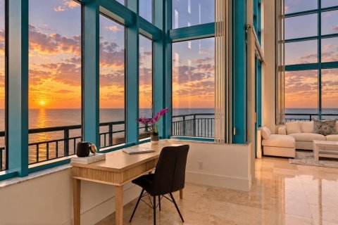 Condominio en venta en Clearwater, Florida, 3 dormitorios, 315.87 m2 № 2350246 - foto 10