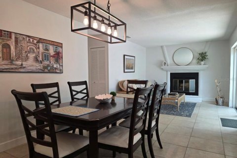 House in Orlando, Florida 3 bedrooms, 146.23 sq.m. № 2238044 - photo 20
