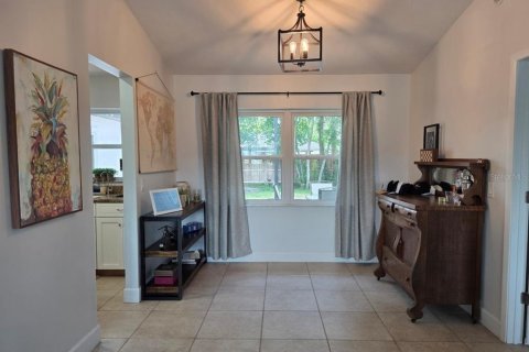 House in Orlando, Florida 3 bedrooms, 146.23 sq.m. № 2238044 - photo 12