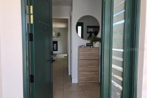 House in Orlando, Florida 3 bedrooms, 146.23 sq.m. № 2238044 - photo 3