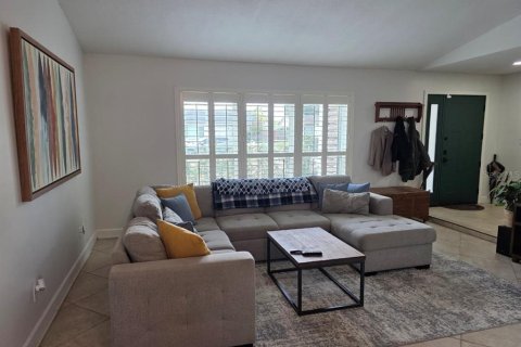 House in Orlando, Florida 3 bedrooms, 146.23 sq.m. № 2238044 - photo 8