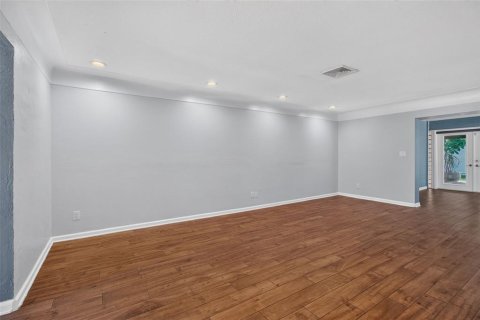Villa ou maison à vendre à Saint Petersburg, Floride: 4 chambres, 196.21 m2 № 2149879 - photo 18