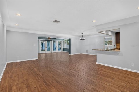 Villa ou maison à vendre à Saint Petersburg, Floride: 4 chambres, 196.21 m2 № 2149879 - photo 19