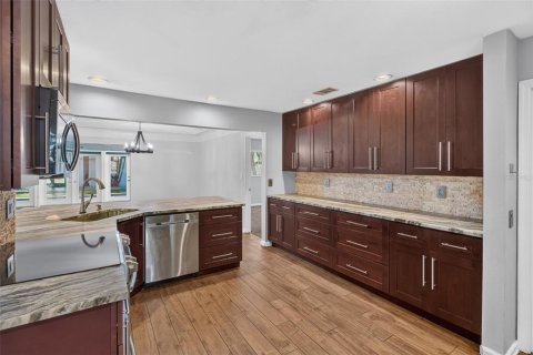 Villa ou maison à vendre à Saint Petersburg, Floride: 4 chambres, 196.21 m2 № 2149879 - photo 30