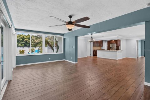 Villa ou maison à vendre à Saint Petersburg, Floride: 4 chambres, 196.21 m2 № 2149879 - photo 25