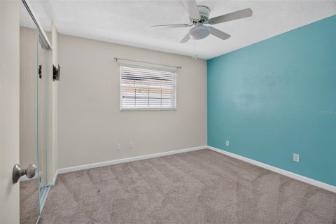 Villa ou maison à vendre à Saint Petersburg, Floride: 4 chambres, 196.21 m2 № 2149879 - photo 12