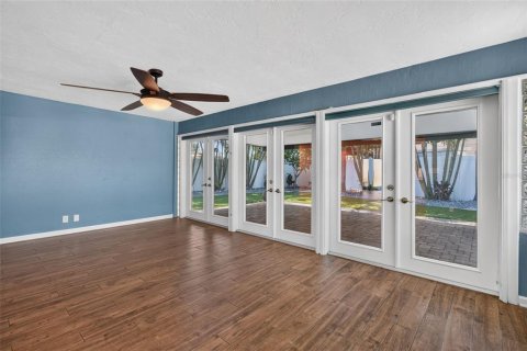 Villa ou maison à vendre à Saint Petersburg, Floride: 4 chambres, 196.21 m2 № 2149879 - photo 26