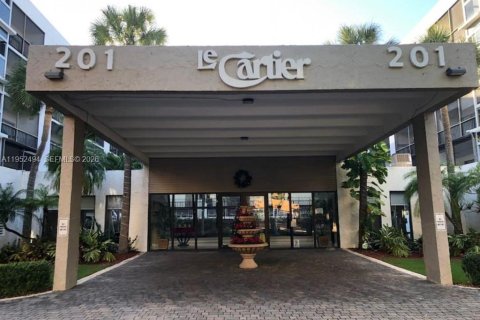 Condo à Sunny Isles Beach, Floride, 2 chambres  № 2006655