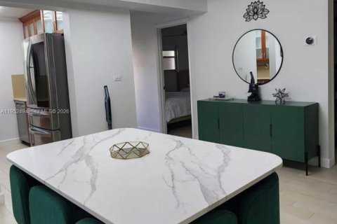 Copropriété à louer à Sunny Isles Beach, Floride: 2 chambres, 84.08 m2 № 2006655 - photo 16