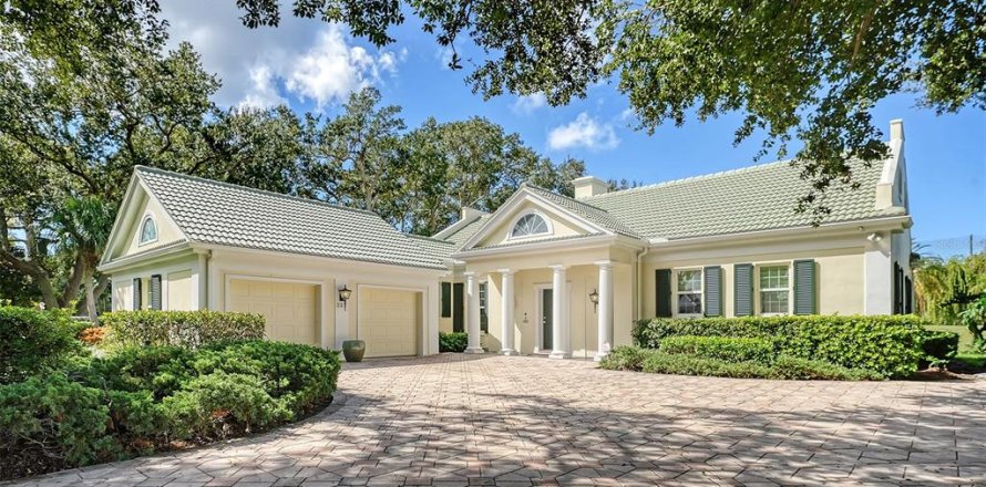 House in Osprey, Florida 2 bedrooms, 192.4 sq.m. № 2428822