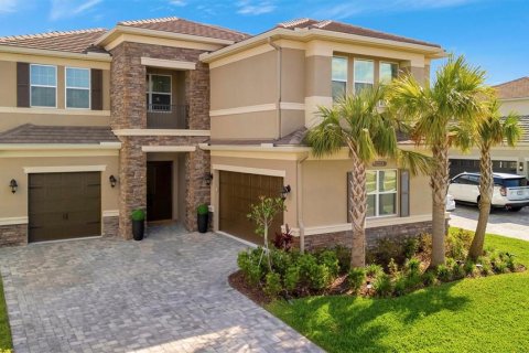 House in Wesley Chapel, Florida 5 bedrooms, 379.69 sq.m. № 1644214 - photo 1